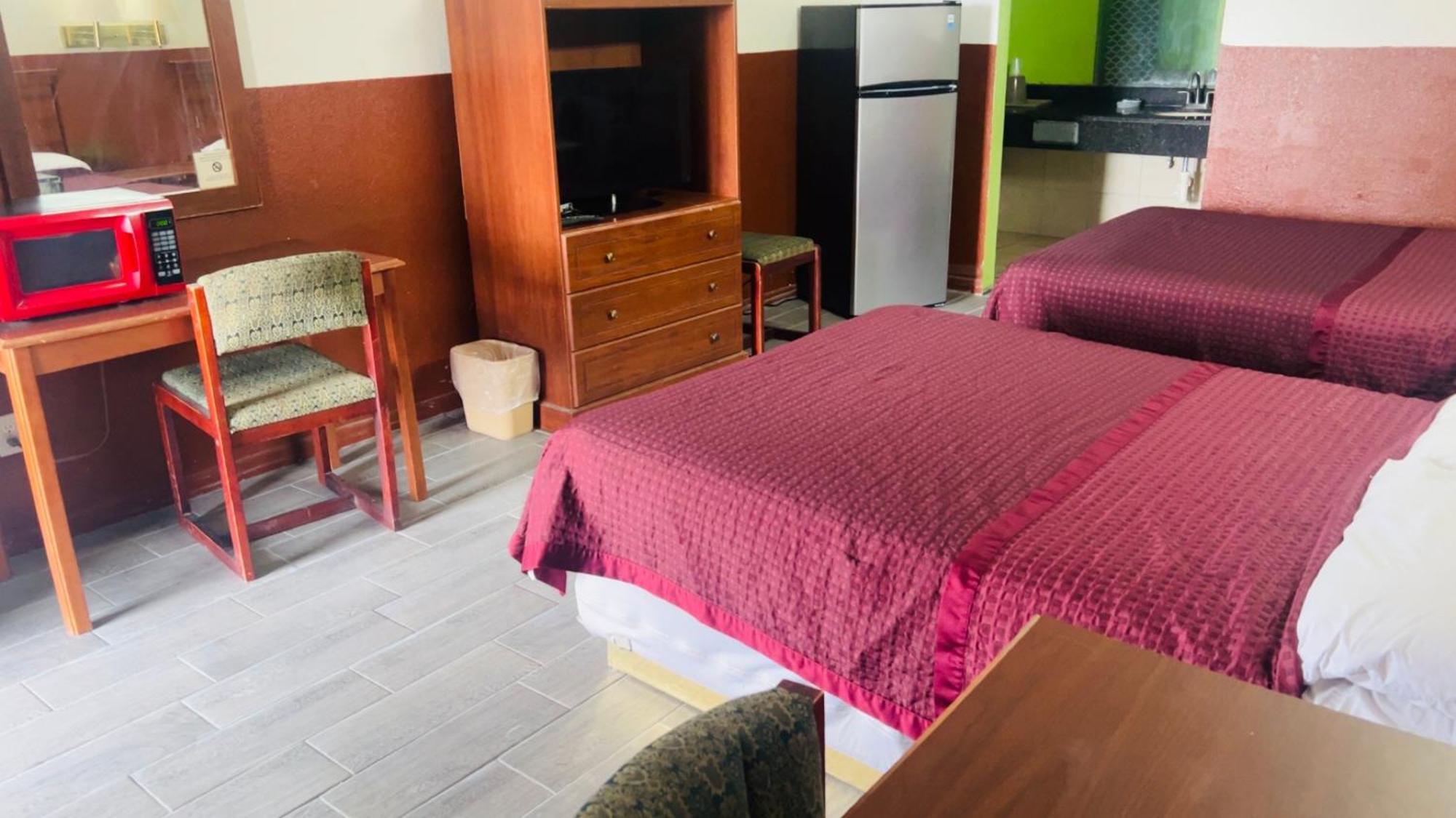 Executive Inn Робстаун Экстерьер фото