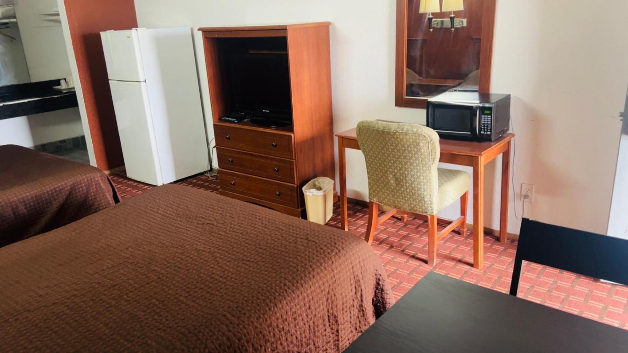 Executive Inn Робстаун Экстерьер фото